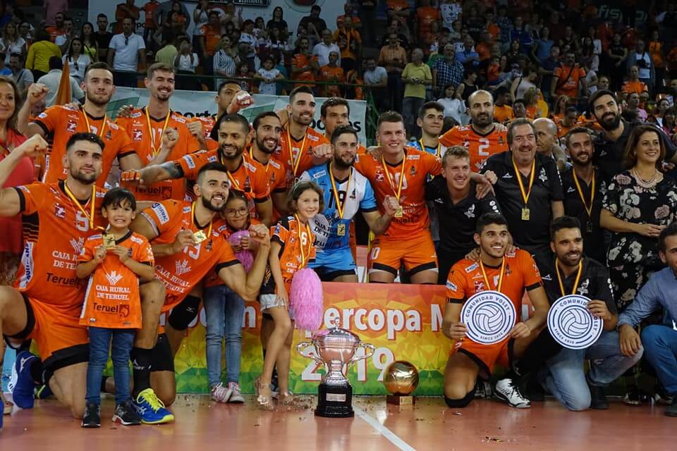 El huracán naranja arrasa con el Unicaja Costa de Almería en la Supercopa